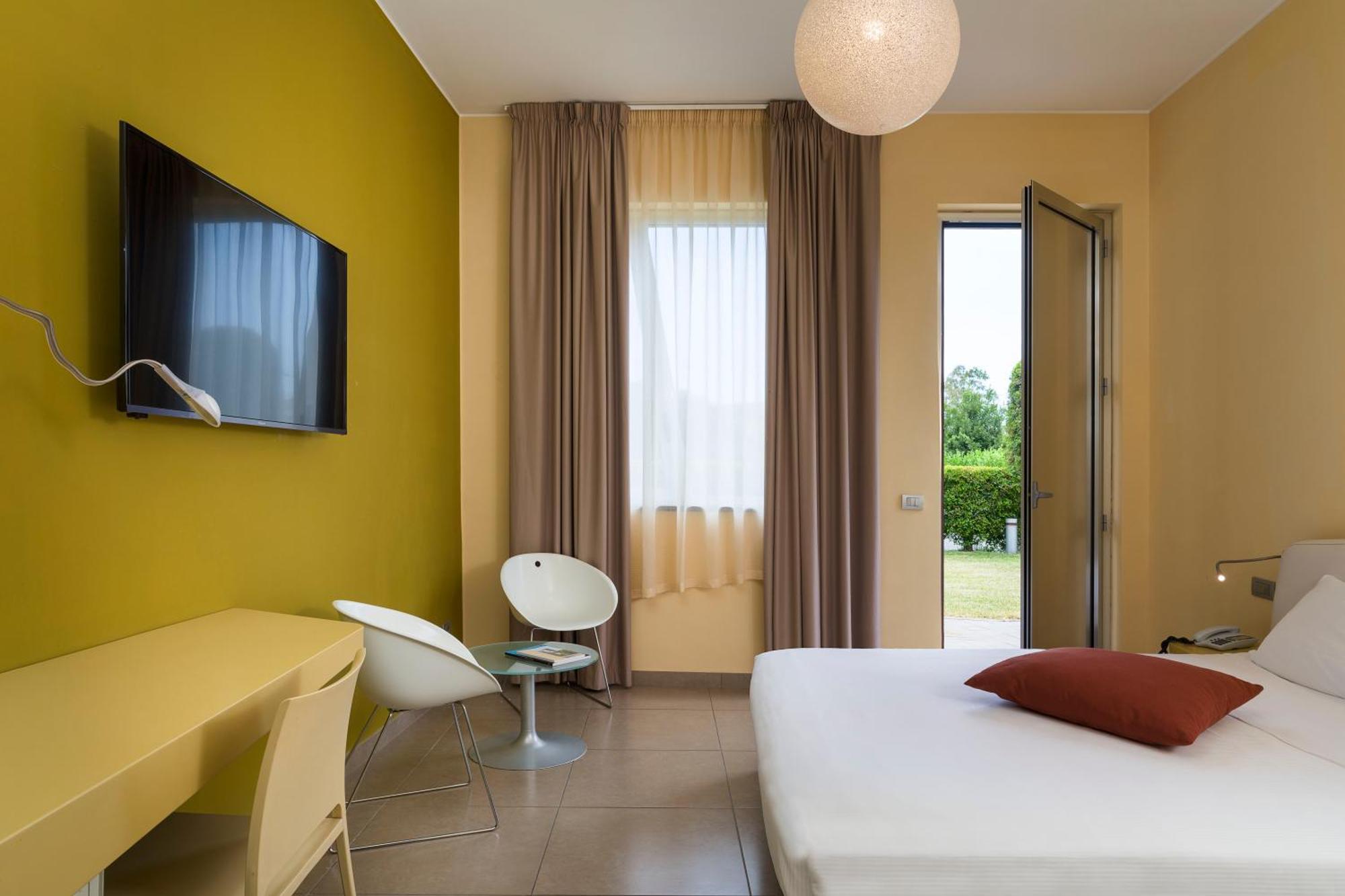 Ibis Styles Catania 4*